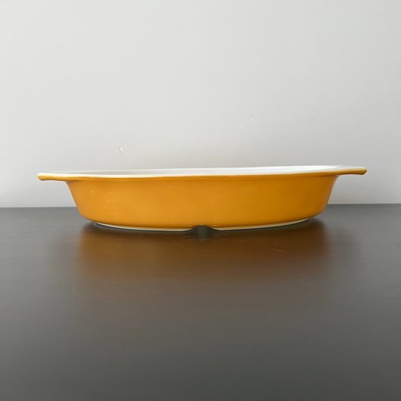 VINTAGE PYREX, Butterfly Gold, Divided DISH Casserole, Butterscotch, #063 Golden - Picture 3 of 7